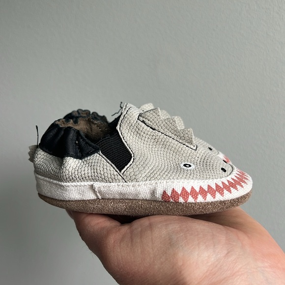 Robeez Dinosaur Soft Crib Shoes - Picture 3 of 7
